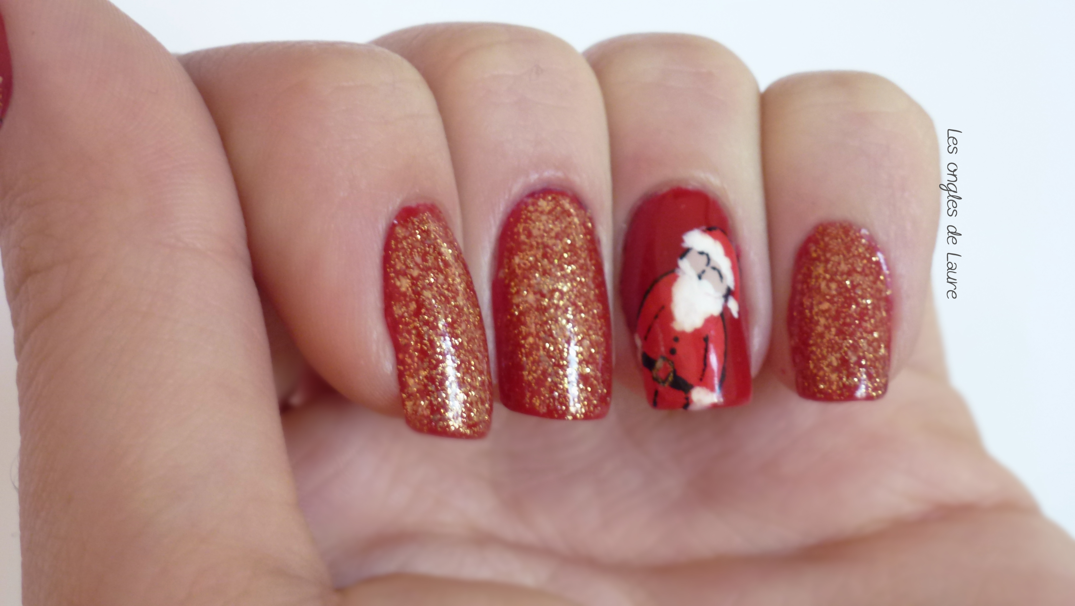 Rouge, Or et père Noël - Les ongles de Laure - Blog Nail Art