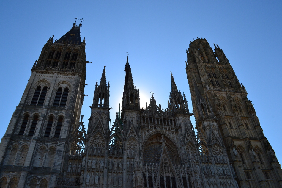 MON PREMIER JOUR DE VOYAGE  ARRET A ROUEN