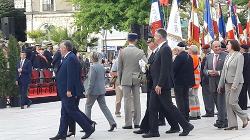 Parade militaire à Pau