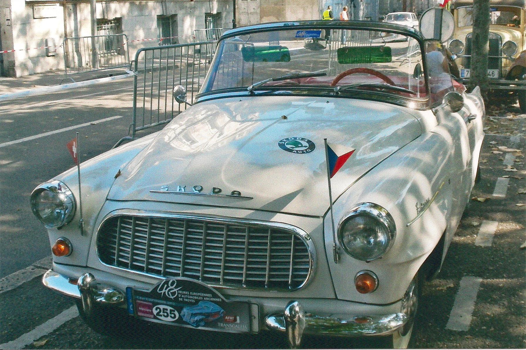 48  Heures  Eutopéennes d' Automobiles  Anciennes  de  Troyes  2012