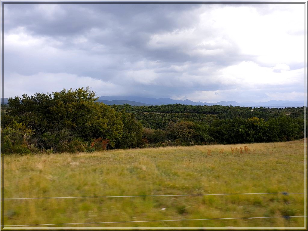 1027 - Les Salles-sous-bois dans la Drôme (26)