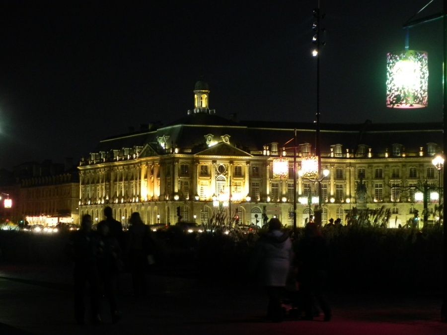 Noël à Bordeaux le soir 