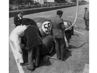 Les 4 CV Renault au Mans