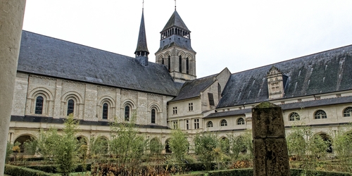 Abbaye de FONTEVRAUD