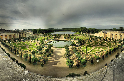 aligncenter size-full wp-image-20428 versailles-we