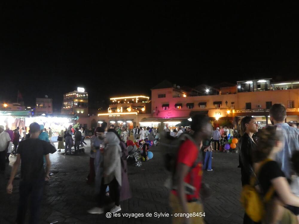 maroc - marrakech - jemaa el fna le soir