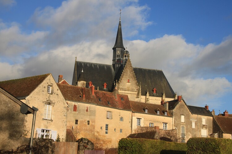 LE VILLAGE DE MONTRÉSOR