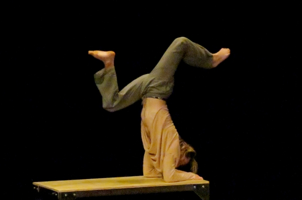 "Confidence d'un acrobate", sortie de résidence de la Compagnie Manie