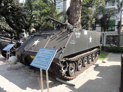 27 février: Visite d'Ho Chi Minh, le musée de la guerre, le marché, la pagode de Jade.