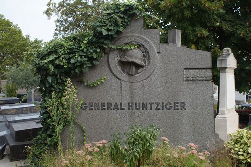 Le cimetière de Passy 2éme partie