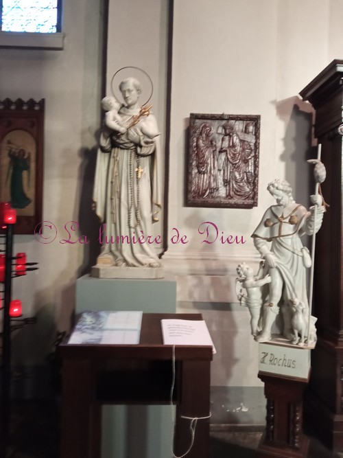 Menin (Belgique), l'église Saint Vaast