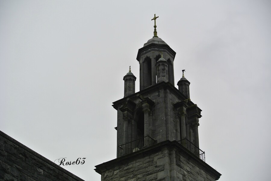 Au fil de mes pas , entrons dans la Cathédrale de Galway 