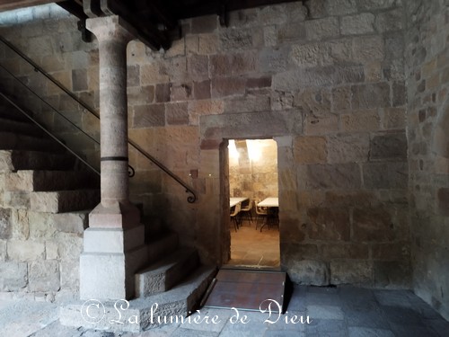 Fréjus, le cloître de la cathédrale saint Léonce