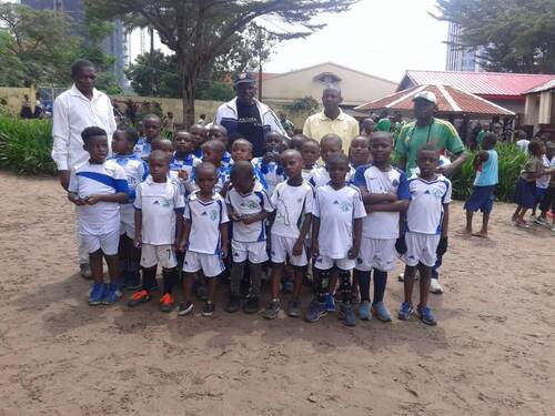 Congo Brazzaville : journée sportive chez les petits...
