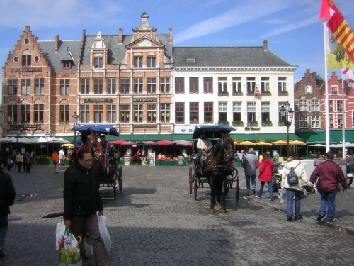 BRUGES, LA VENISE DU NORD