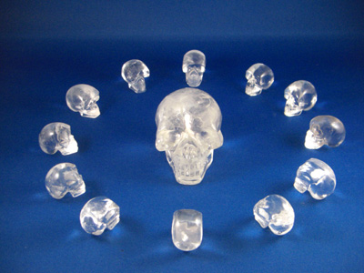 Les 13 crânes de cristal