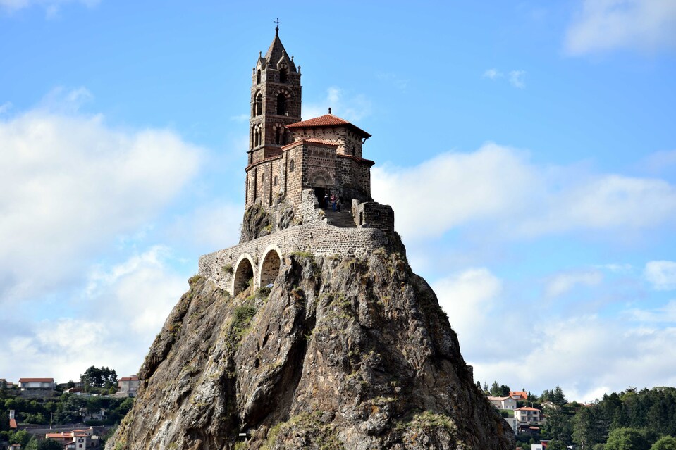 J13 - Le Puy - Le Mont Aiguilhes et l'église St Michel