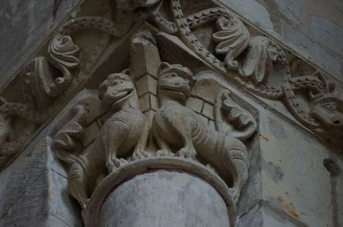 2- Chapiteaux de Notre Dame de Cunault