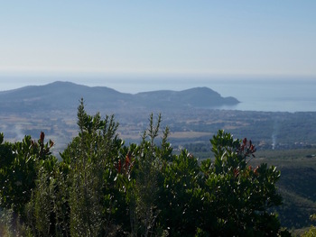 Zoom sur le Cap Fauconnier et la colline de la Gâche