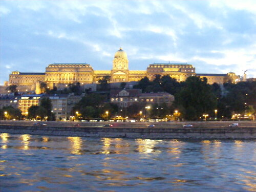 Palace of wonders, big market and trip on a boat on the Danube