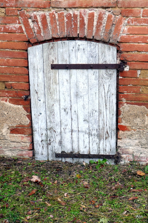 Un mur dans le Toulousain