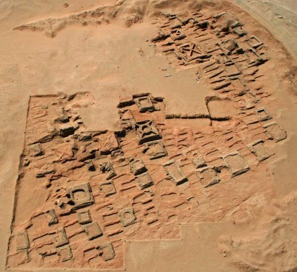 Vue aérienne de la nécropole de Sedeinga et de ses pyramides au Soudan - Photo : B-N Chagny, SEDAU/SFDAS