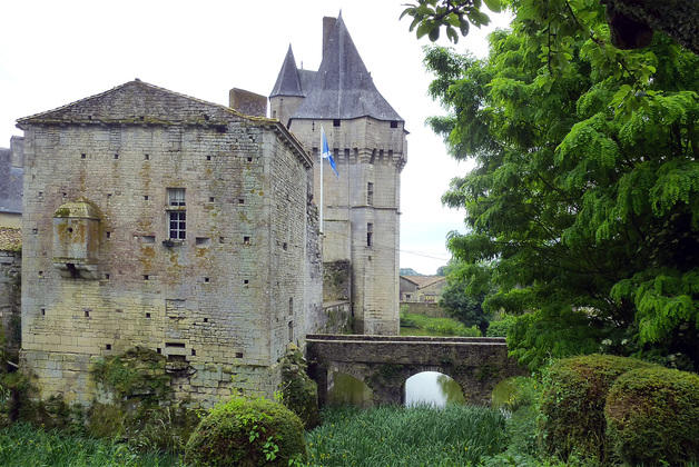 Visite du château de Cherveux