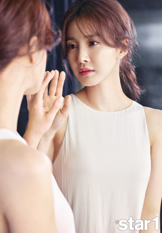 Lee Si Young pour @Star1