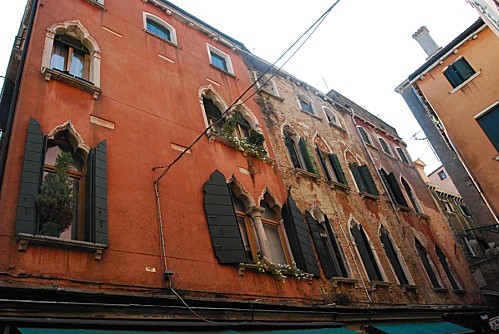 Façade 2 - Venise - sept 2011