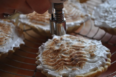 Tartelettes à la framboise meringuées