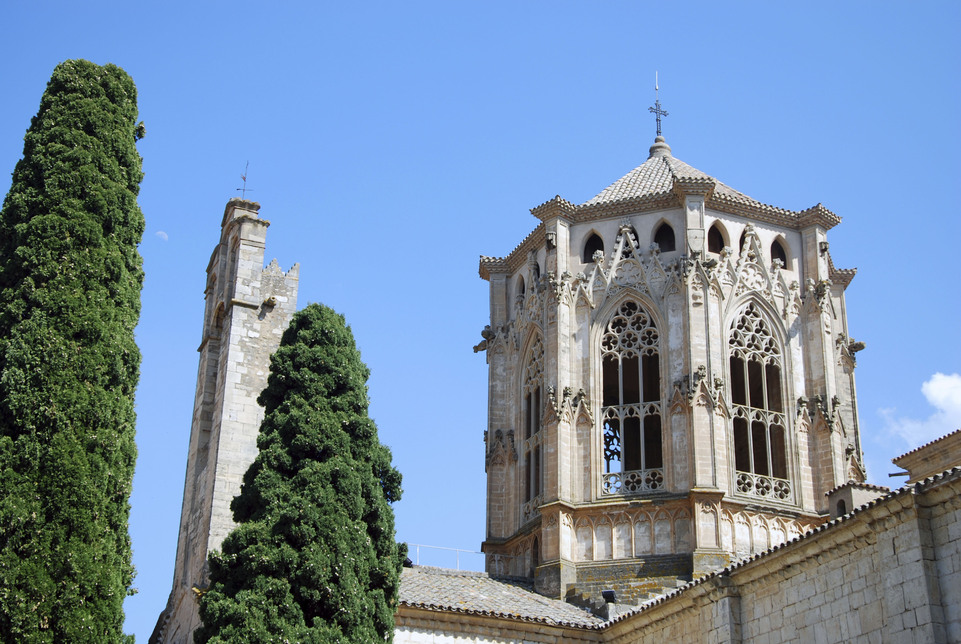 Catalogne - Monastère de Poblet - Le clocher de l'église Santa María