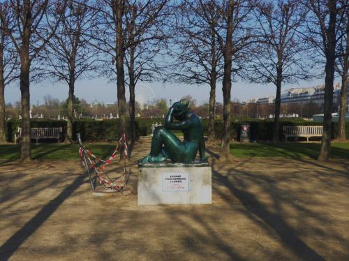 Et toujours les Jardins du Louvre et même Descartes!