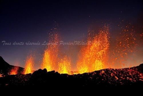 Photos du volcan par Laurent Perrier