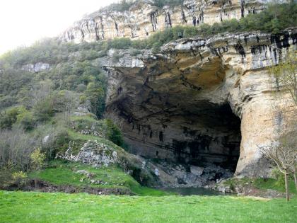 CURIOSITE DE L' ARIEGE LA GROTTE DU MAS D' AZIL