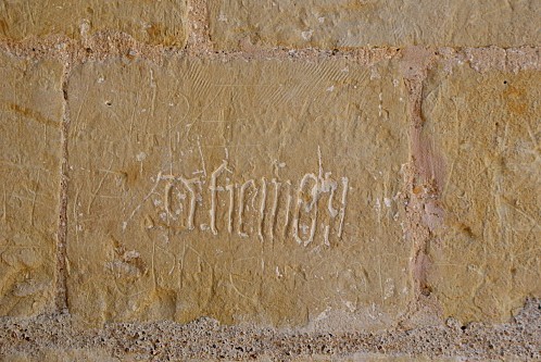 1-Eglise Sainte-Croix Inscription méfiévale