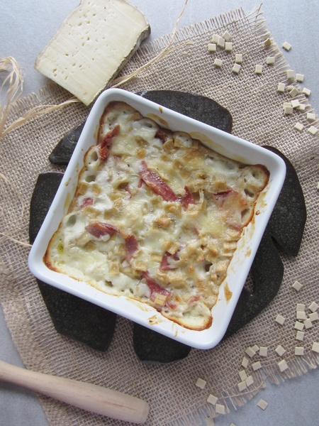 Gratin de crozets au jambon sec et à la tomme de Savoie