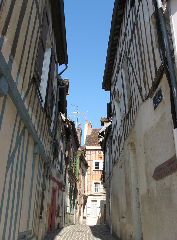 JOIGNY (yonne)