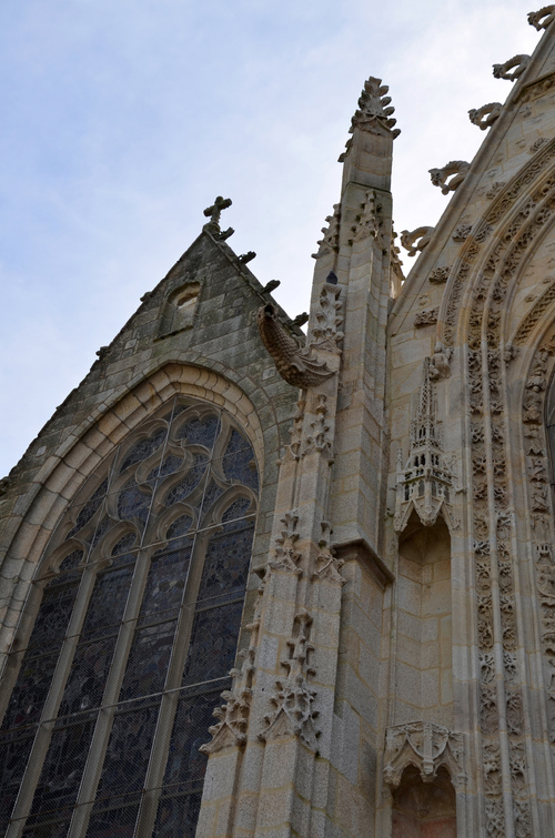 L'église Saint Armel de Ploërmel (56800)