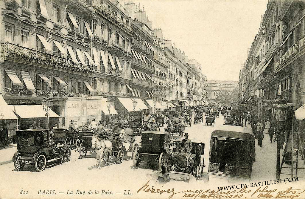 01 - A Paris en voiture, cartes postales - Automobile-Culture