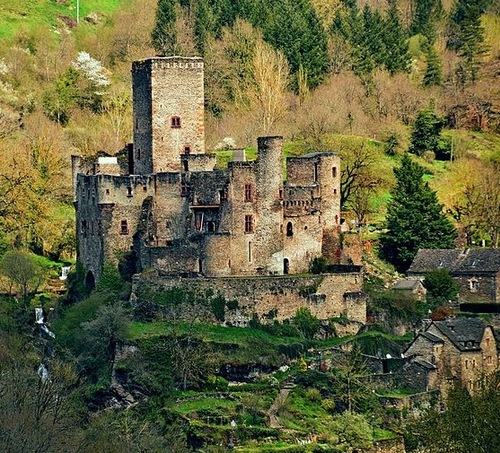 Belcastel (Aveyron)