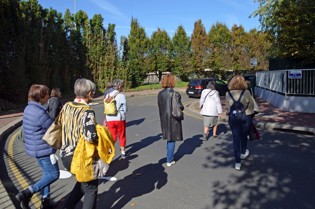 ☻ Visite guidée du village de Bercy avec Générations13