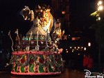 Disneyland Paris : La Parade de Noël