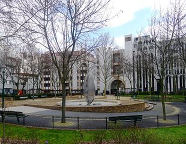 Square Marcel-Mouloudji à Paris 19e.