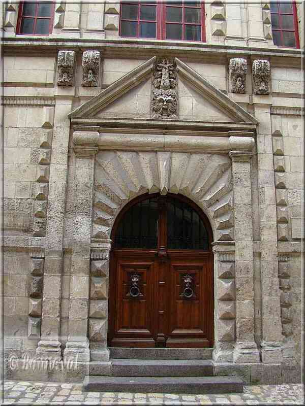 La Rochelle Hôtel de Ville Porte des Gentilshommes