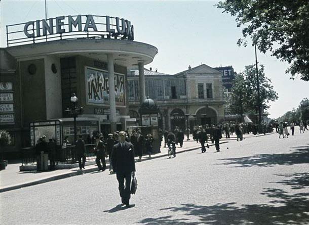 Le cinéma Lux, place de la Bastille. A l'affiche : 