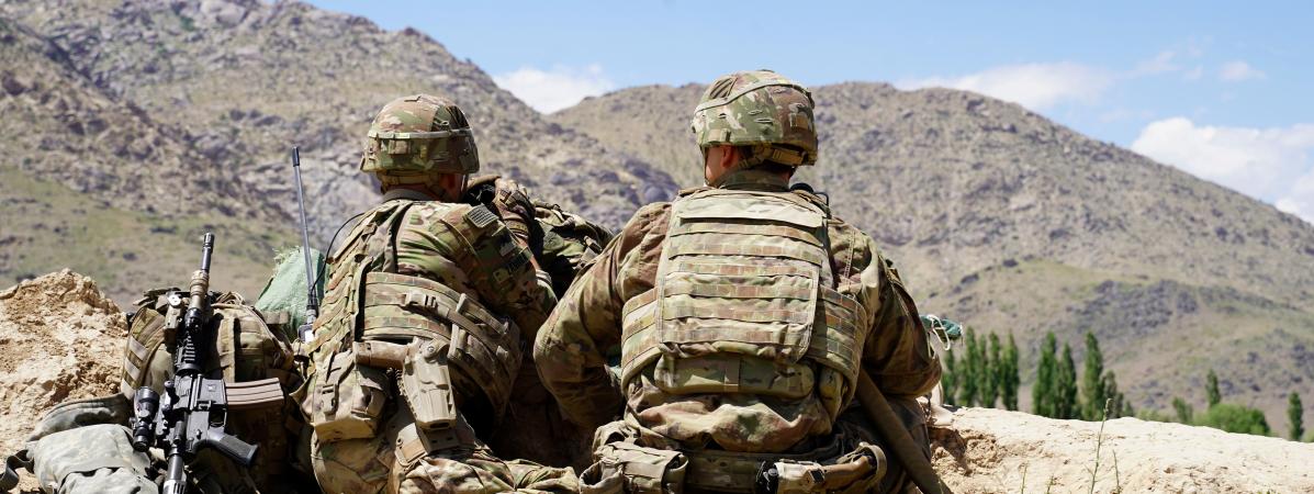 Des soldats américains lors d\'une visite du commandant des forces américaines et de l\'Otan, le 6 juin 2019, au poste de contrôle du&nbsp;district de Nerkh, en Afghanistan.