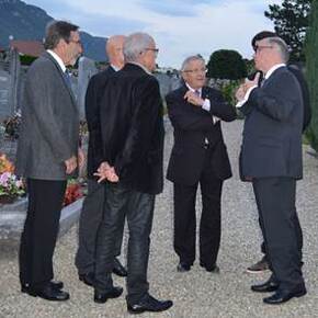 Le Touvet (Isère) Cérémonie de dévoilement d'une plaque commémorative en hommage à toutes les victimes de l'OAS