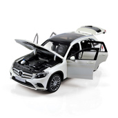 1:18 NOREV B66960362 Mercedes-Benz GLC 2015 (exemplaire de production)