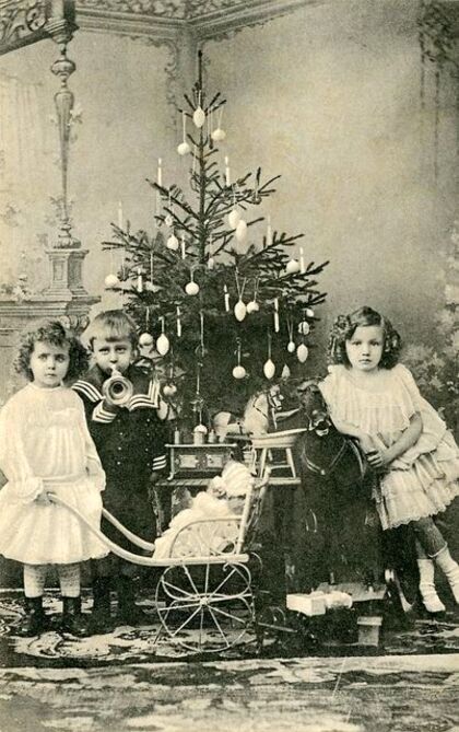 Le Noël des enfants sages en photographies de la Belle Epoque