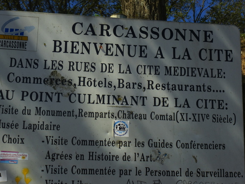 En route avec Martin, pour la visite de Carcassonne .